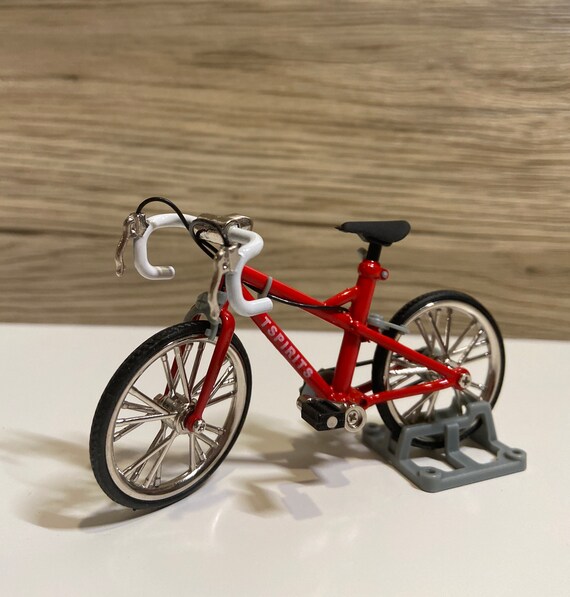 Vélo miniature rouge/vert menthe/noir vélo d'extérieur cadeau de