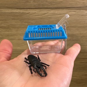 Dollhouse miniature Beetle insect Habitat Carrier Pet house Zipper charm Novelty GIft