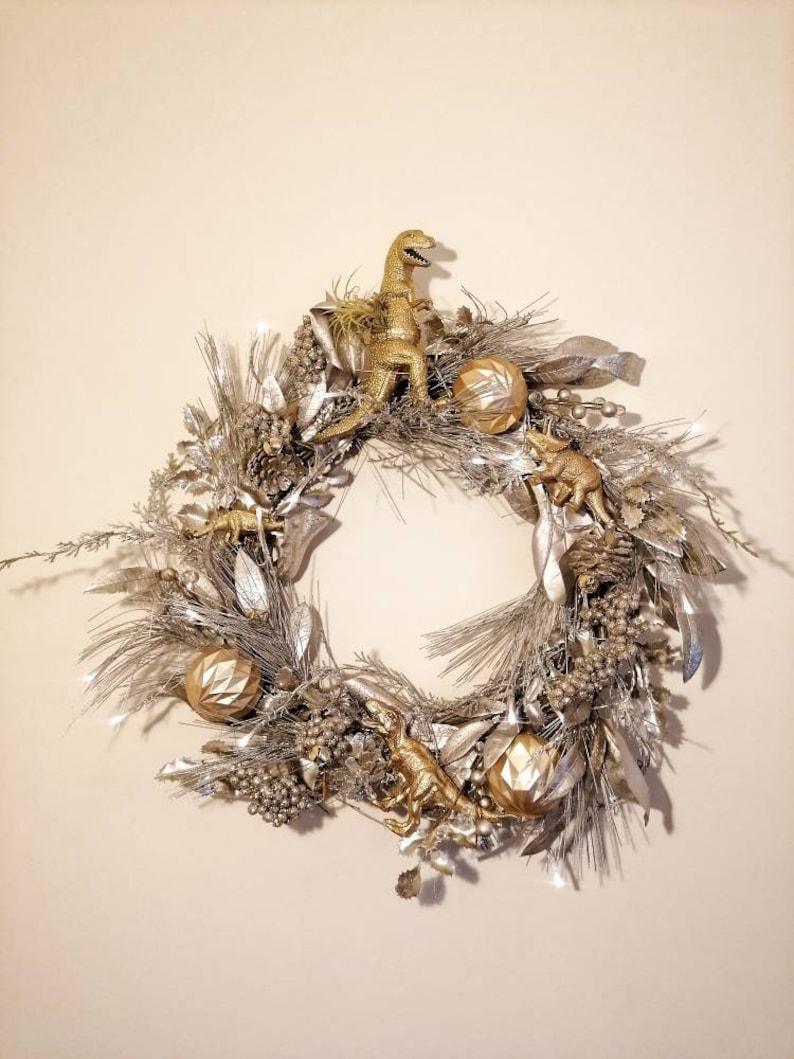 Great Interest Dinosaur Christmas Wreath Airplant With