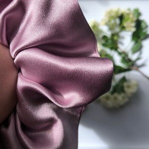 19 momme Mulberry Silk Hair Scrunchies - Rosa Bebê - Preço por um scrunchie