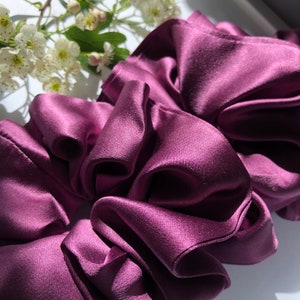 19 momme Mulberry Silk Hair scrunchies - paars - prijs is voor één scrunchie