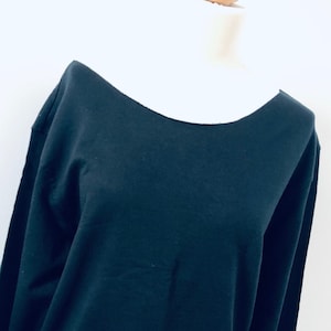 Schwarzes Sweatshirt