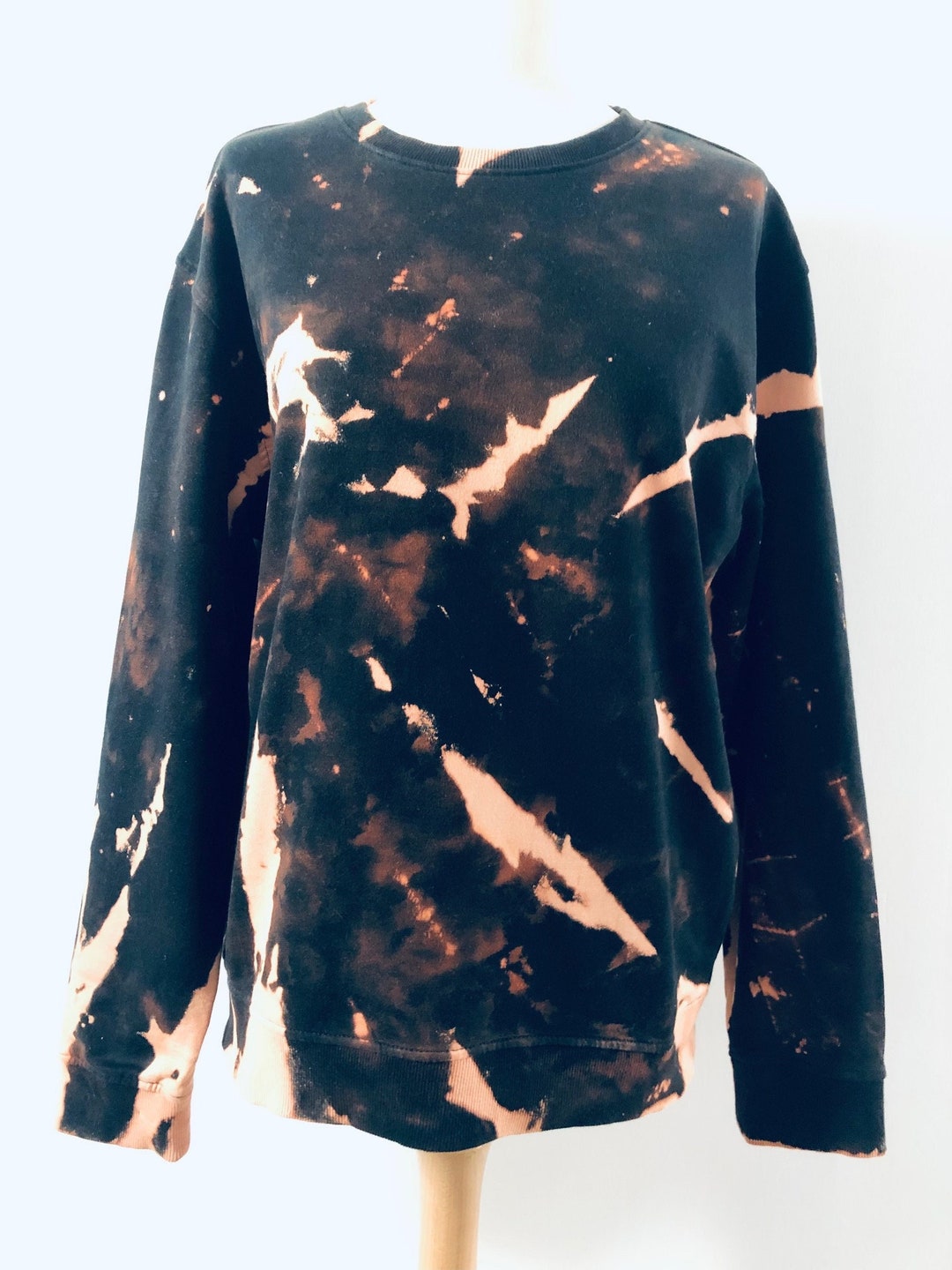 Dark Red Tie Dye Women's Sweatshirt main image 0