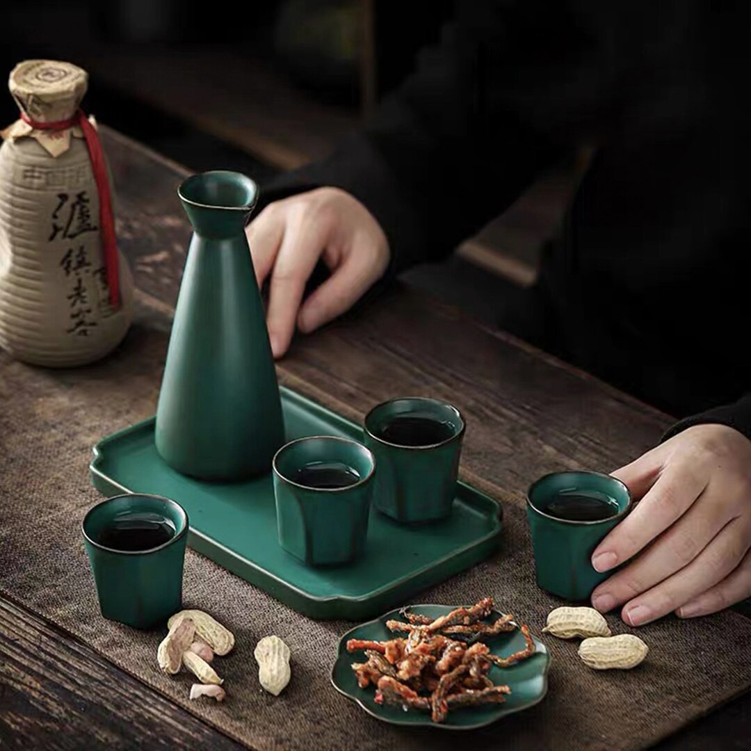 Vintage Japanese Sake Set With Tray 1 Saki Pot 2 Cups or 4 Etsy