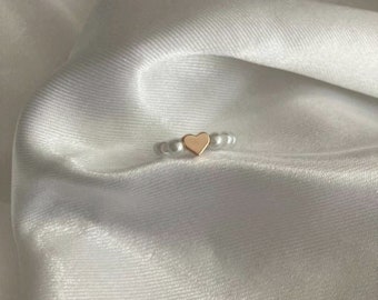 Aurora Ring - Perlenring mit gold Herz