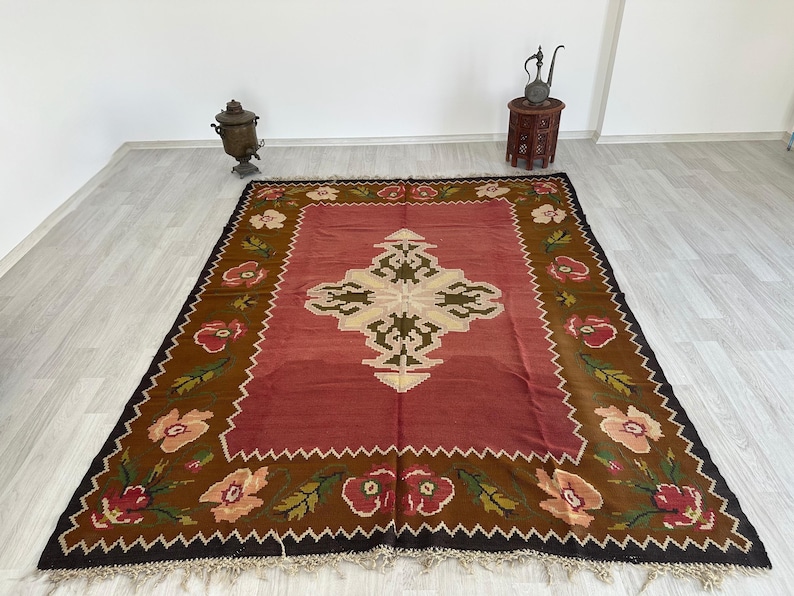 Old Balkan Kilim, Balkan Kilim, Large Kilim Rug, Pastel Kilim, Floral Design Rug, Floral Motif,Flower Motif, Medallion Kilim, 7x9 Rug image 3