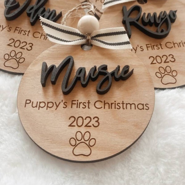 Kerstornament voor puppy, nieuw hondencadeau, eerste kerst, hondenornament, nieuw puppy, hond's eerste, gepersonaliseerd cadeau