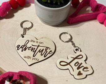 Valentine keychain, Dallas adventure keychain, wooden keychain, gift for her, gift for him, engraved keychain, Valentine’s Day gift