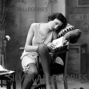 1920er Vintage Französische Risqué Postkarte Photo