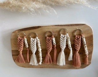 Personalized Macramé key ring: Car key ring - Birthday - party - departure - housewarming - license - home - house