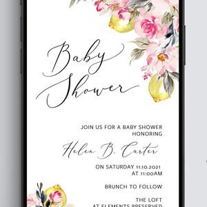 Puede incluir: Una invitaci&oacute;n a un baby shower con un dise&ntilde;o floral de acuarela con flores rosas y blancas, hojas verdes y limones amarillos. El texto dice "Baby Shower" en letra cursiva, seguido de "&Uacute;nete a nosotros para un baby shower en honor a Helen B. Carter el s&aacute;bado 11.10.2021 a las 11:00 AM. Brunch a continuaci&oacute;n. The Loft at Elements Preserved, 51 South Spring St, Loft 125 A, Elgin, IL 60120."