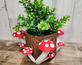 3D printed Mushroom Stump Planter with Drip Tray