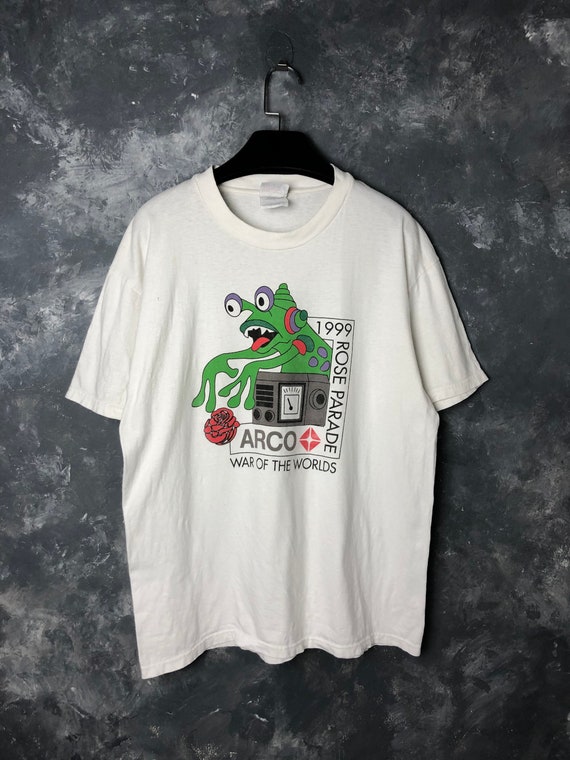 Vtg 90s ARCO “War of the World” Tshirt/Vtg 90s Arc