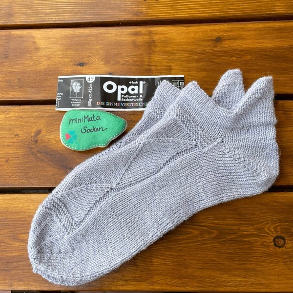 Handgestrickte Sneakersocken in Größe 40/41