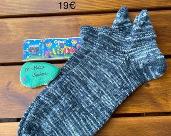 Handgestrickte Sneakersocken in Größe 42/43