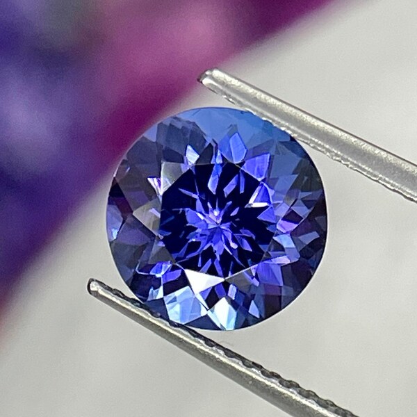 Natural Tanzanite 2.46 cts  8.5 mm Round Cut Tanzanite Ring Size Tanzanite Clearity :Eye Clean #F63