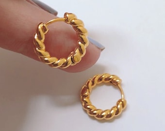 Minimalist gold hoop earrings, jewellery making, everyday small earrings, gifts for her, valentines gifts for her, huggie earrings, vermeil