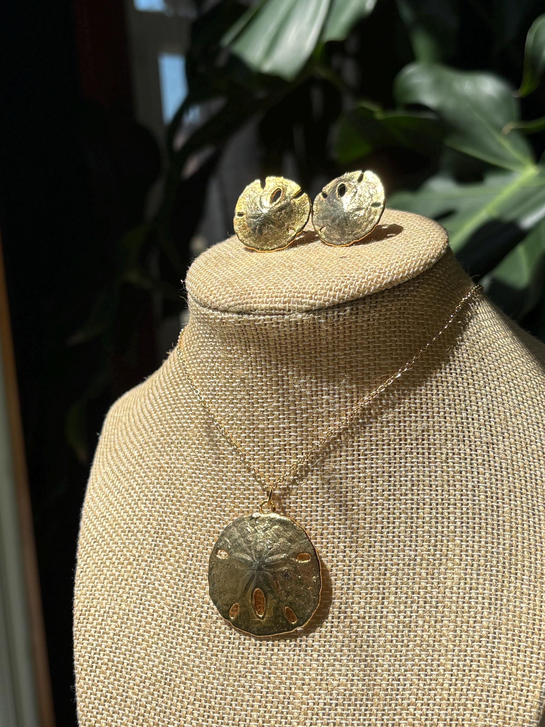 Vintage Gold Sand Dollar Necklace Earrings Set Antique Napier ocean jewelry necklace sea pendant