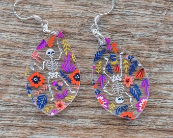 Halloween Skeleton Earrings Acrylic, Happy Skeletons Dancing, Colorful Fall Floral Earring, Spooky Skeletons, Dangle Earrings for Women