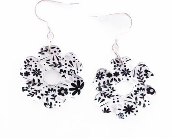 Black and White Spring Flower Earrings Dangle Acrylic Hypoallergenic Lightweight Floral Earrings for Women Statement Earrings Flowery Girly