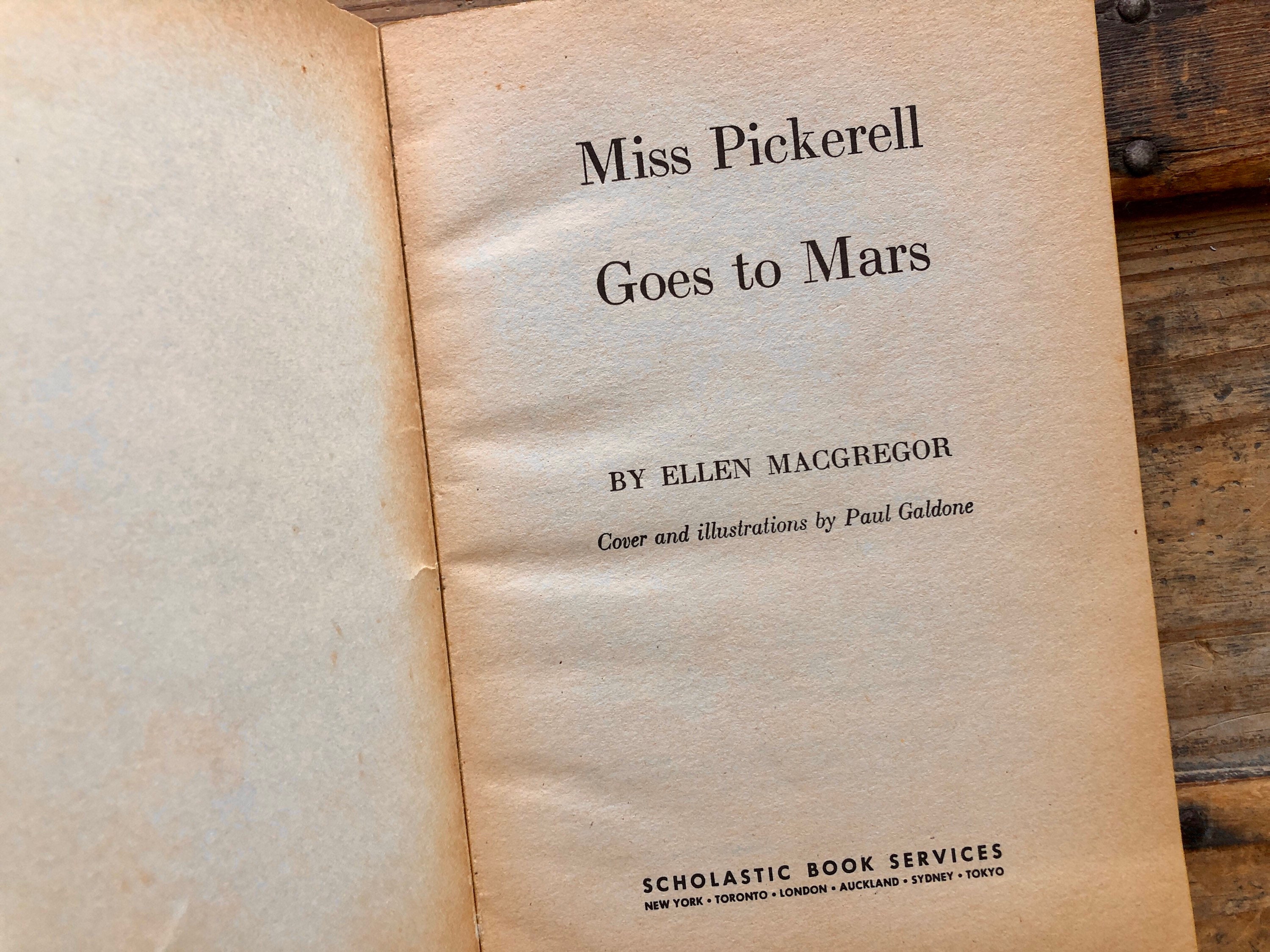 1973 Miss Pickerell Goes to Mars by Ellen Macgregor, Illustrated by ...