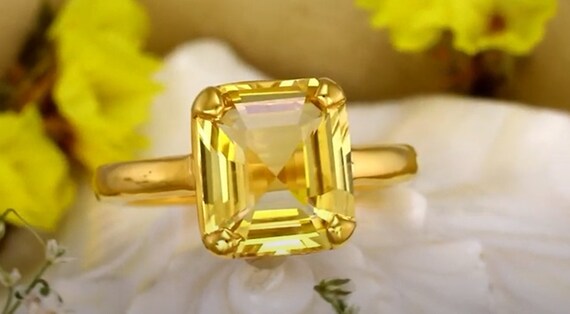 Oval Yellow Sapphire Ring, Ceylon Pukhraj Gemstone Ring - Shraddha Shree  Gems