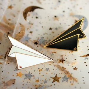 Paper Airplane Pins, Enamel Pin, Lapel Pin, Gold Plated, Set, Gift, Couple, Friendship