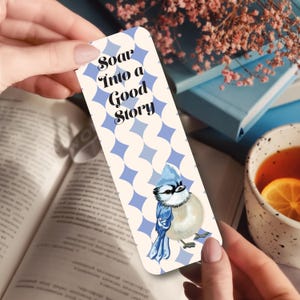 Backyard Animal Bookmark – Hand-Drawn Wildlife Art, Laminated Bookmark for Readers, Nature Lover Gift, Book Club Favor