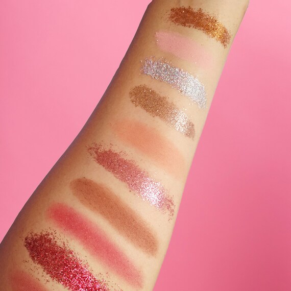 Red and gold eyeshadow palette deals