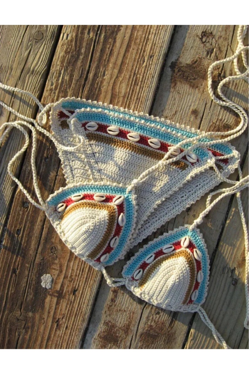 Set bikini a conchiglia di cozze lavorato a maglia all'uncinetto fatto a mano immagine 1