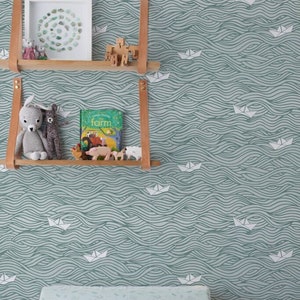 Origami Barche su Blue Doodle Ocean Waves Peel and Stick Carta da parati rimovibile - Carta da parati a tema spiaggia per camerette per bambini - Just Beachy - 392