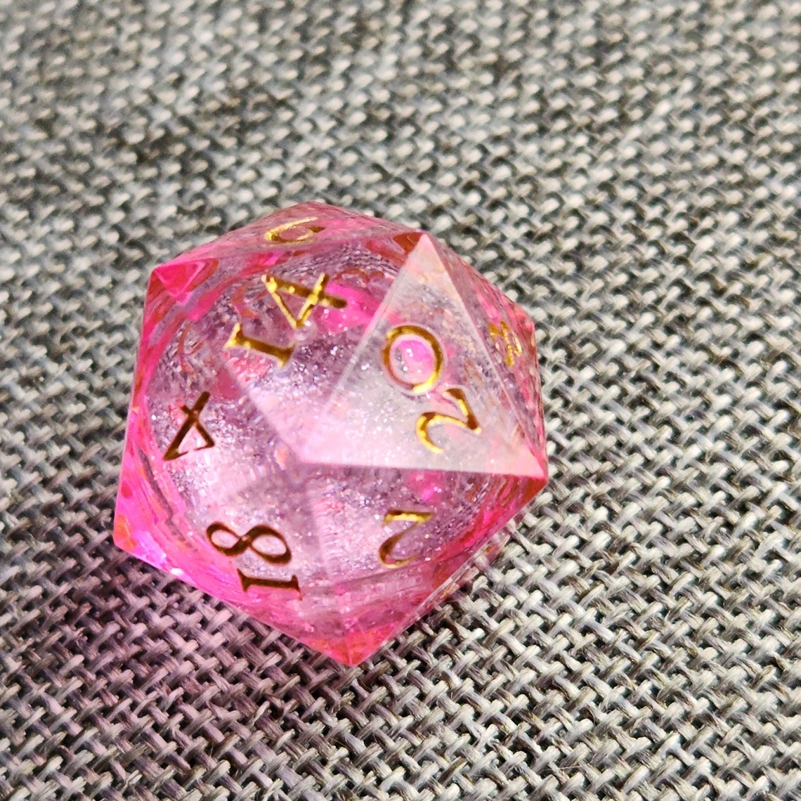 Love Potion/ Liquid Core D20/ Sharp Edge Die/pink and Glittery - Etsy