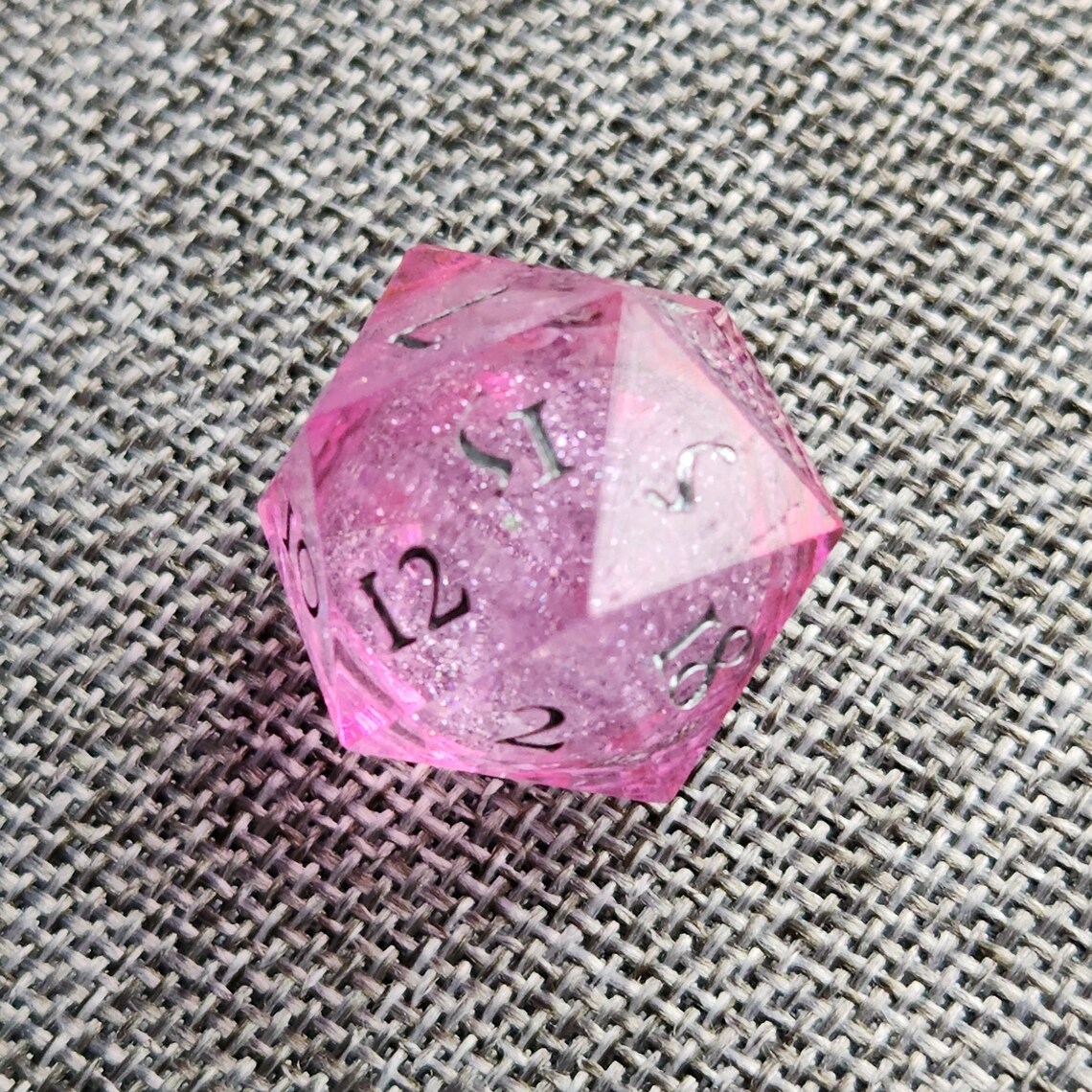 Love Potion/ Liquid Core D20/ Sharp Edge Die/pink and Glittery - Etsy