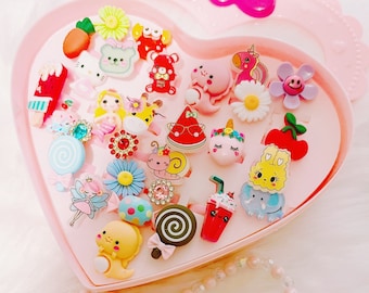 30 pieces kids rings, Little girls cute design rings set in the box, adjustable,no duplicate,pretend play rings, dress up fashion rings