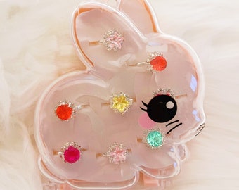 Little Girls Jewel Rings, 8 pcs Little Girls Princess Rhinestone Gem Adjustable Toy Rings Set  in a Bunny Shape Case