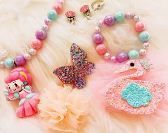 Kids Jewelry Set in the Box, 8 Pcs Cute Little Girls Princess Necklace, Earrings, Ring,Bracelet, Hair Accessories Gift Set in the Pink Box