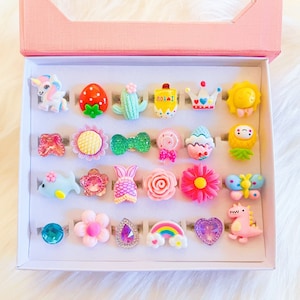 24 pieces kids rings set,girls cute design fashion rings set in the box, adjustable,no duplicate,pretend play rings, dress up rings