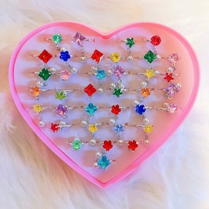 Little Girls Jewel Rings,36 pcs Little Girls Princess Rhinestone Gem Pearls Adjustable Toy Rings set  in a Heartshape Case