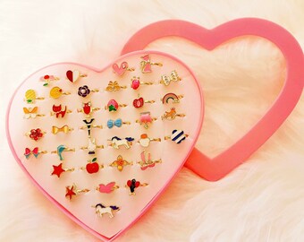 DIY House 24 PCS Little Girls Crystal Adjustable Rings Princess Dress Up Play Jewelry Rings Toys For Kids Children Birthday Party Supplies With Heart Shaped Pink Box