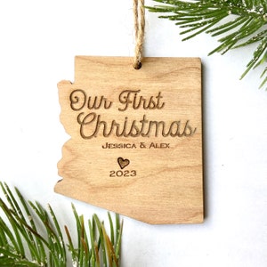 Our First Christmas in Arizona - Graviertes Birkenholz - Made in USA