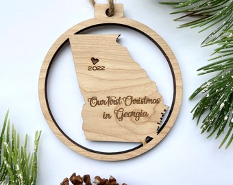 Our First Christmas in Georgia - Holz graviertes Ornament