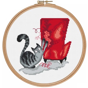 Divertente sedia tiragraffi per gatti grigia - Schema punto croce PDF - Regalo per gli amanti dei gatti