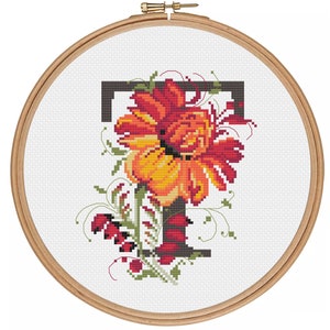 Letra floral T - Patrón de monograma de punto de cruz T - Estilo tradicional popular - Patrón PDF - Gráfico de punto de cruz contado con monograma de flores