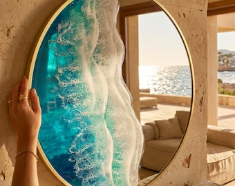 Espejo de resina con marco dorado de 50 cm y diseño de olas, espejo de pared con temática costera y marina, decoración para casa de playa en azul turquesa, espejo redondo con diseño de mar, arte en resina hecho a mano.