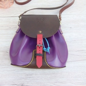 leather bucket bag /  leather shoulder bag in purple