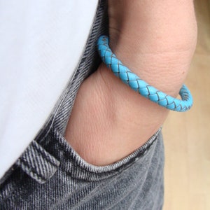 Handmade Plaited Leather Bracelet: Stainless Steel Magnetic Clasp