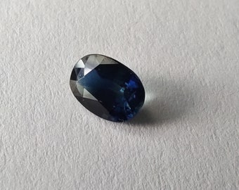 0.62 ct Natural Midnight Blue Saphir Loose Gemstone