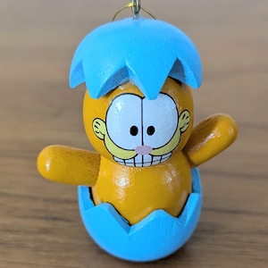 Vintage Garfield Easter Wooden Ornament