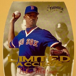 ORIGINAL Pedro Martinez Boston Red Sox 1998 Fleer Circa Thunder ‘Limited Access’ Folding Baseball Card
