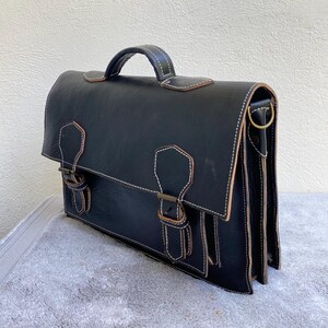 Cartable urbain cuir véritable - Style épuré avec rangements intelligents, idéal pour les journées bien remplies